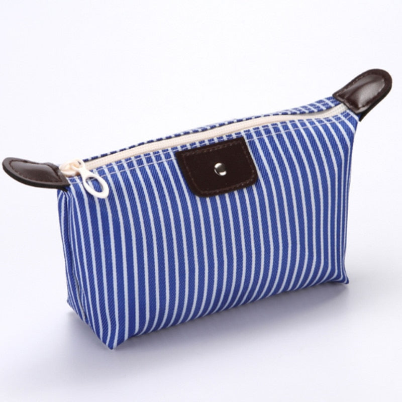 vue extérieure de la trousse de toilette fourre tout