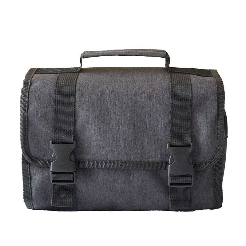Trousse de toilette randonnée robuste