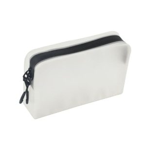 Trousse de toilette blanche élégante