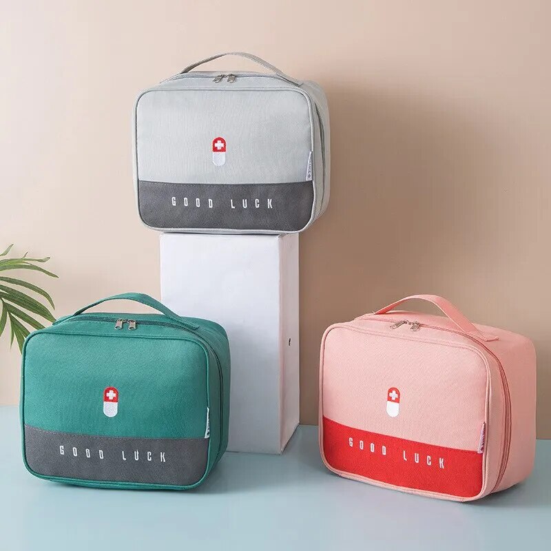 Trousse de toilette compacte et pratique