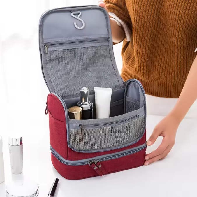 Trousse de toilette pratique et résistante à l'eau