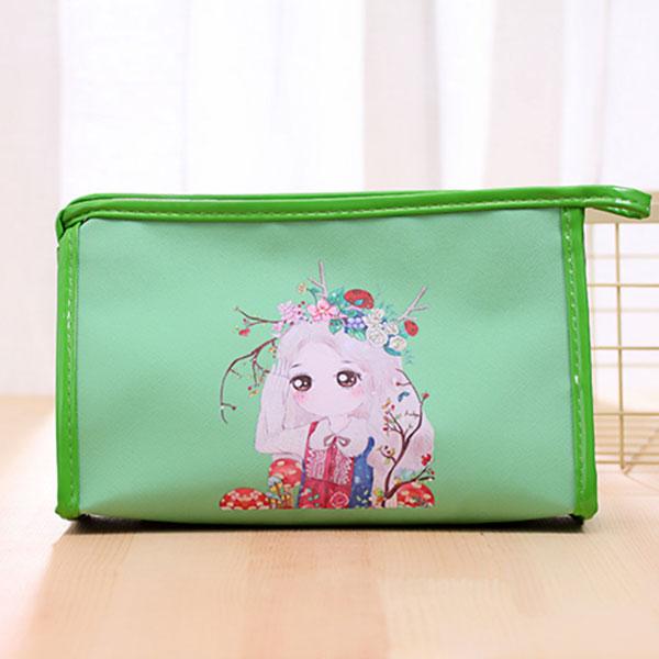 trousse de toilette organisée enfant