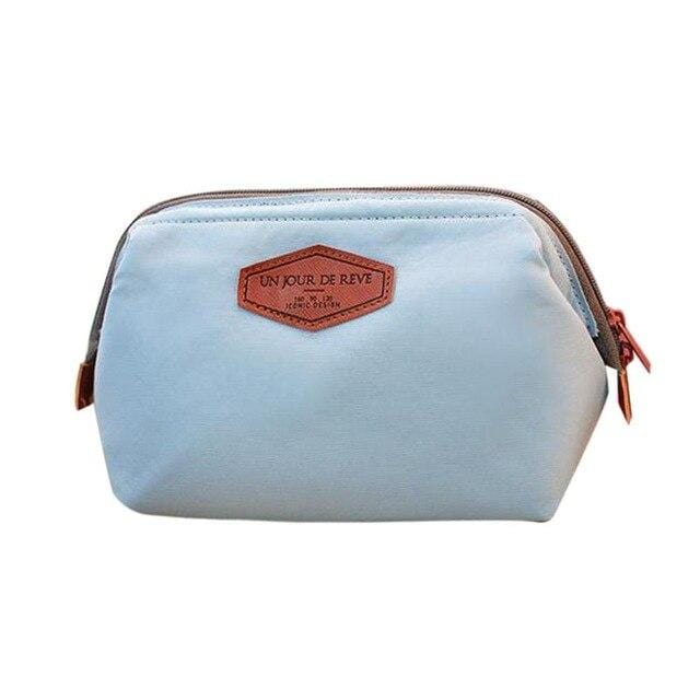 rangement pour produits de soin femmes