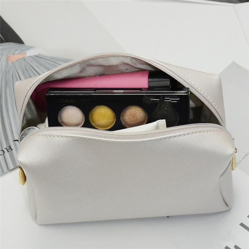 Contenant de produits de soin femmes