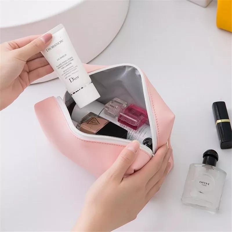 Trousse de toilette à fermeture à zip