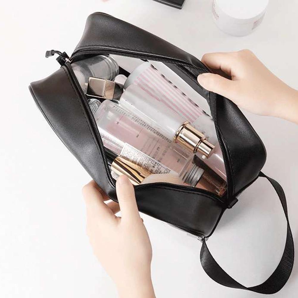 Trousse de toilette femme plastique compact et pratique