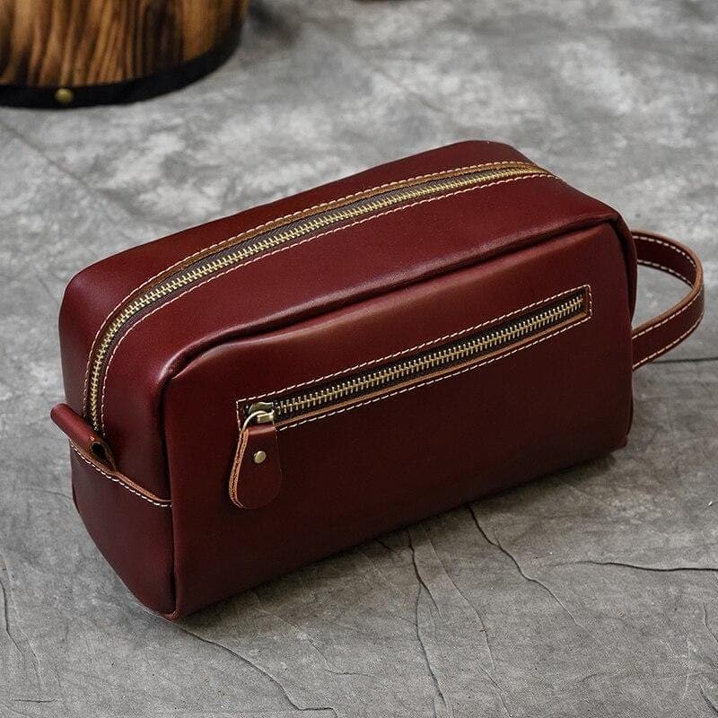 Trousse de toilette en cuir bordeaux