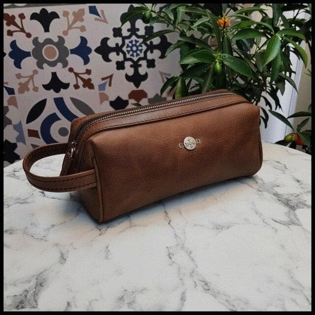 Trousse de toilette longue en cuir véritable