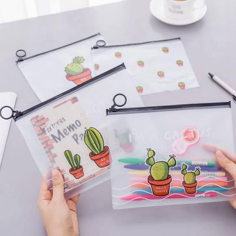 pochette de toilette en plastique cactus