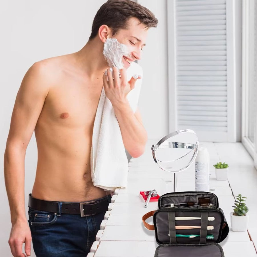 Trousse de toilette en matériaux robustes