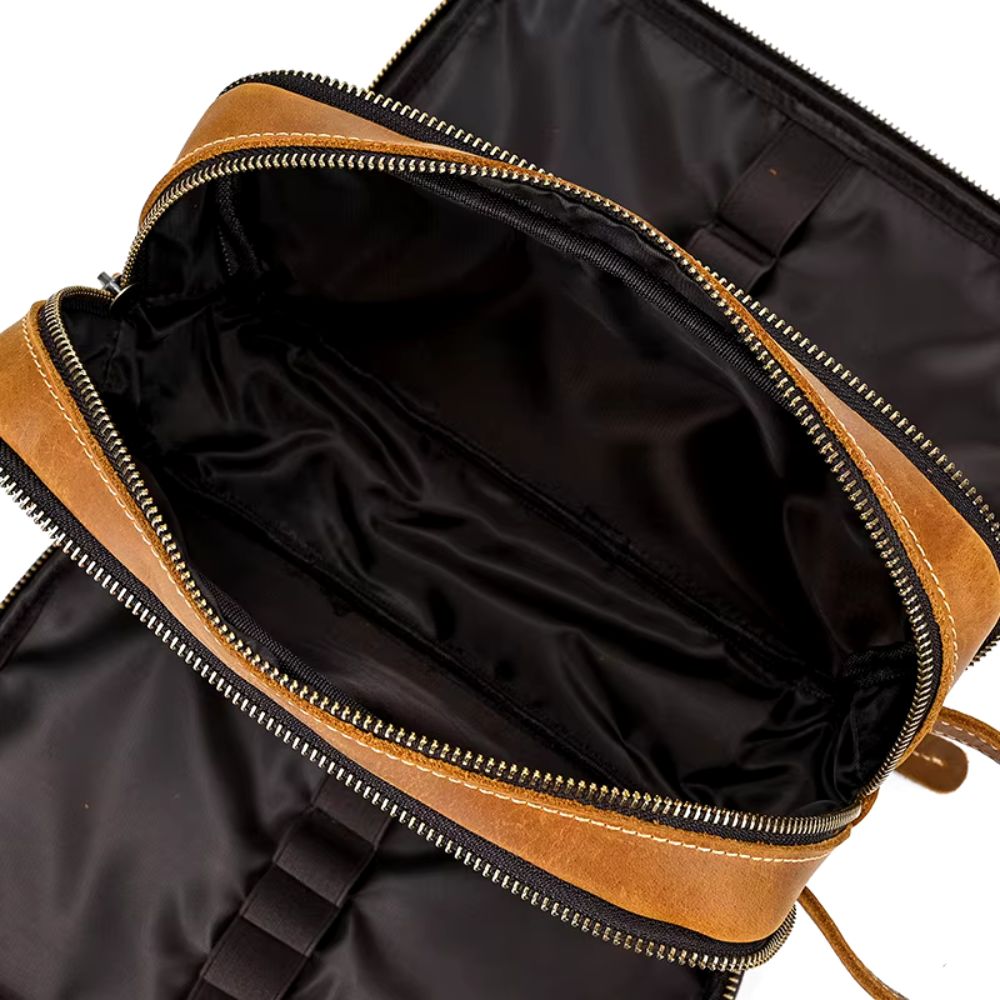 Trousse de toilette en cuir avec compartiments