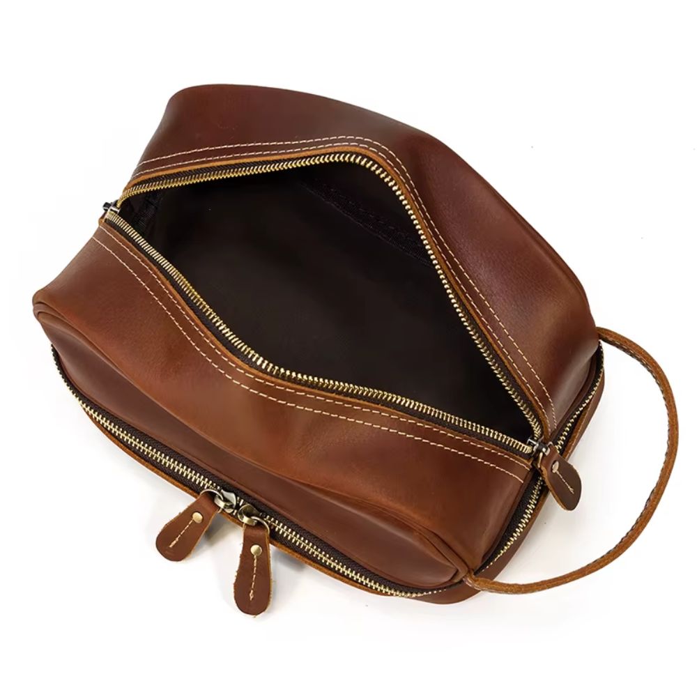 trousse de toilette en cuir vintage