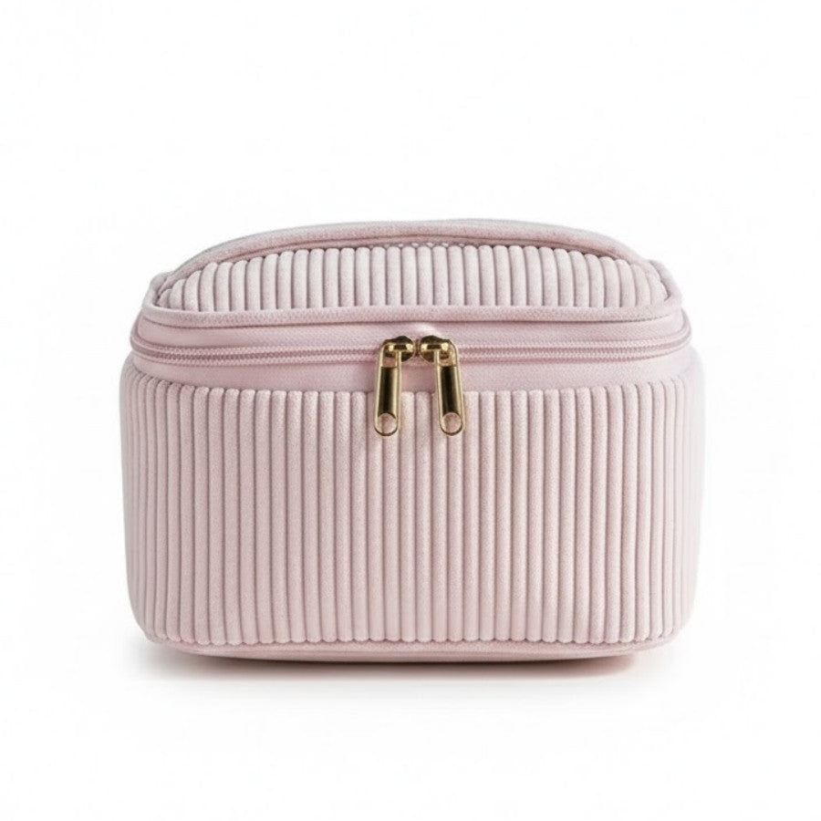trousse de toilette en satin intérieur
